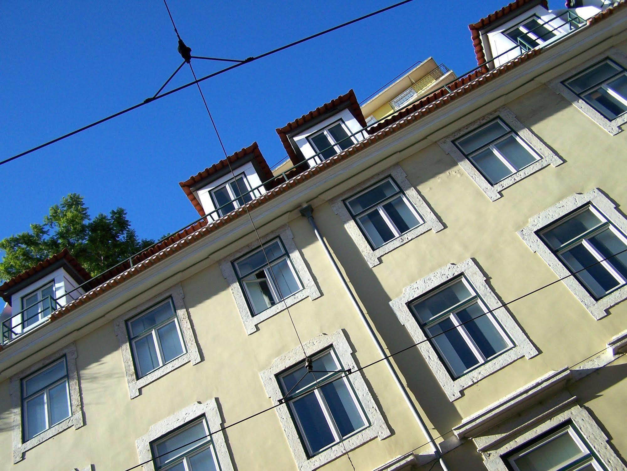 Hello Lisbon Terreiro Do Paco Apartments Exteriör bild